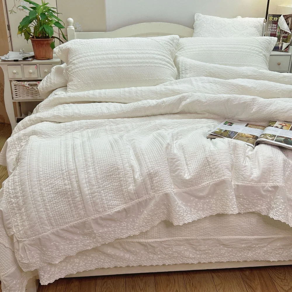 Embroidery Bali - Luxe ultrazachte 100% katoenen quilted dekbedovertrekset